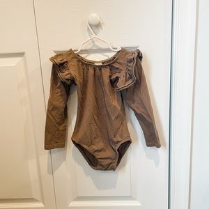 Paper Apparel Leo